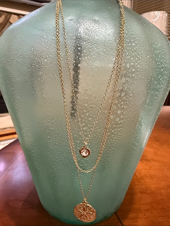Anthropologie Jewelry - Gold Plated Layered Filigree Medallion Pendant Necklace Set from Anthropologie🔥🔥
